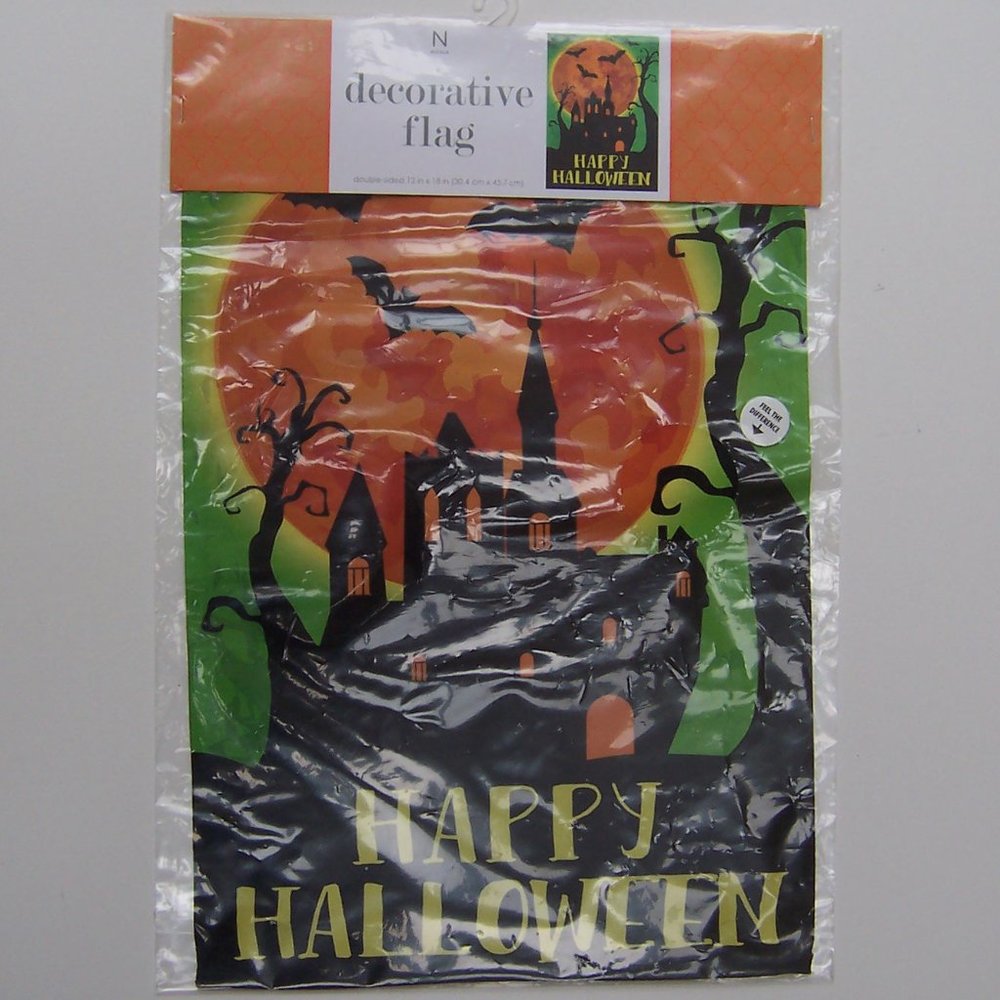 HAPPY HALLOWEEN "Haunted House" Garden Flag
